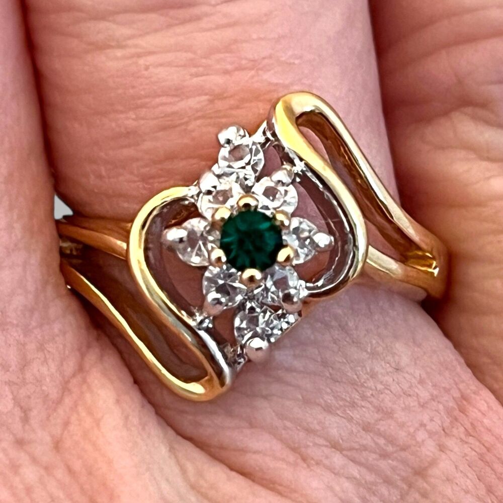 Vintage 1960s Ring Size 7 Mid Century Green Crystal CZ Gold Plate - 14A - Picture 2 of 11